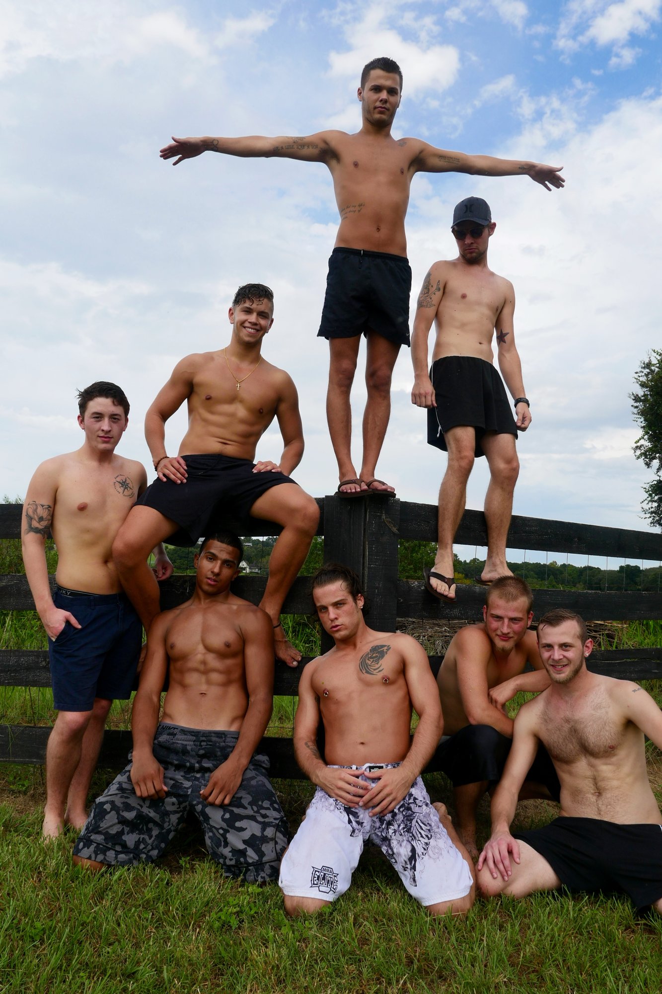 broke-straight-boys-website.jpg