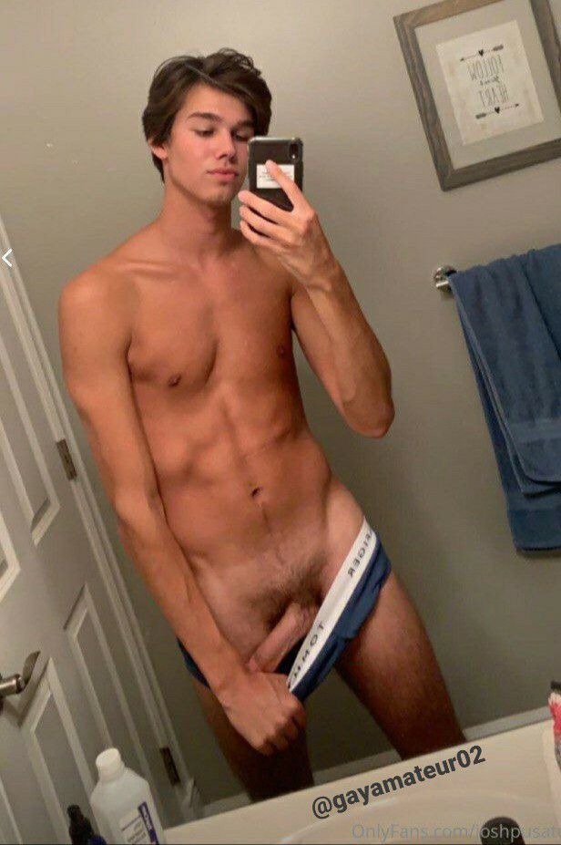 cute-boy-showing-some-cock.jpeg