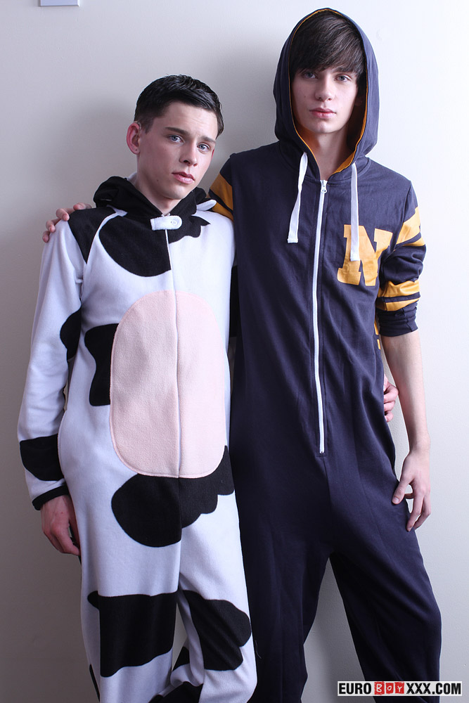 gz Jaye tops Aaron (1).jpg