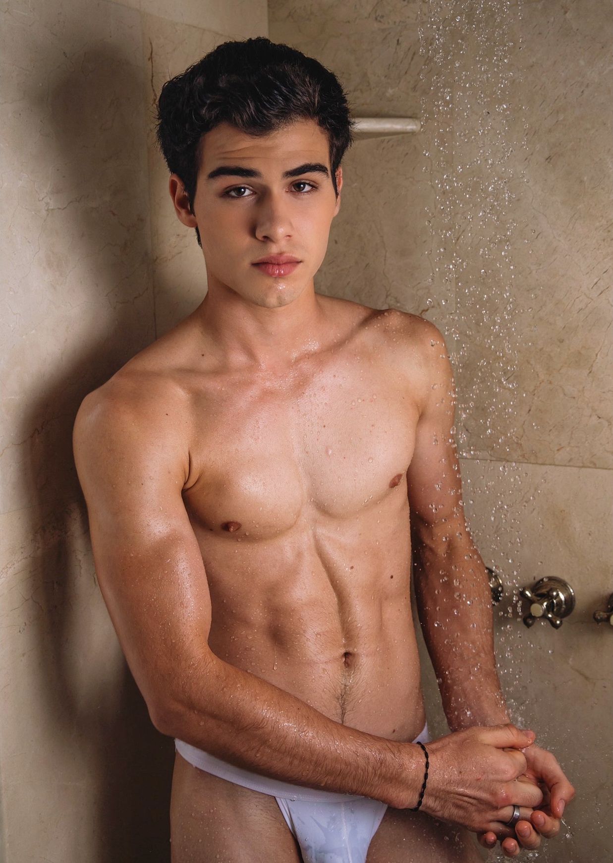 hot-college-guy-shower.jpg