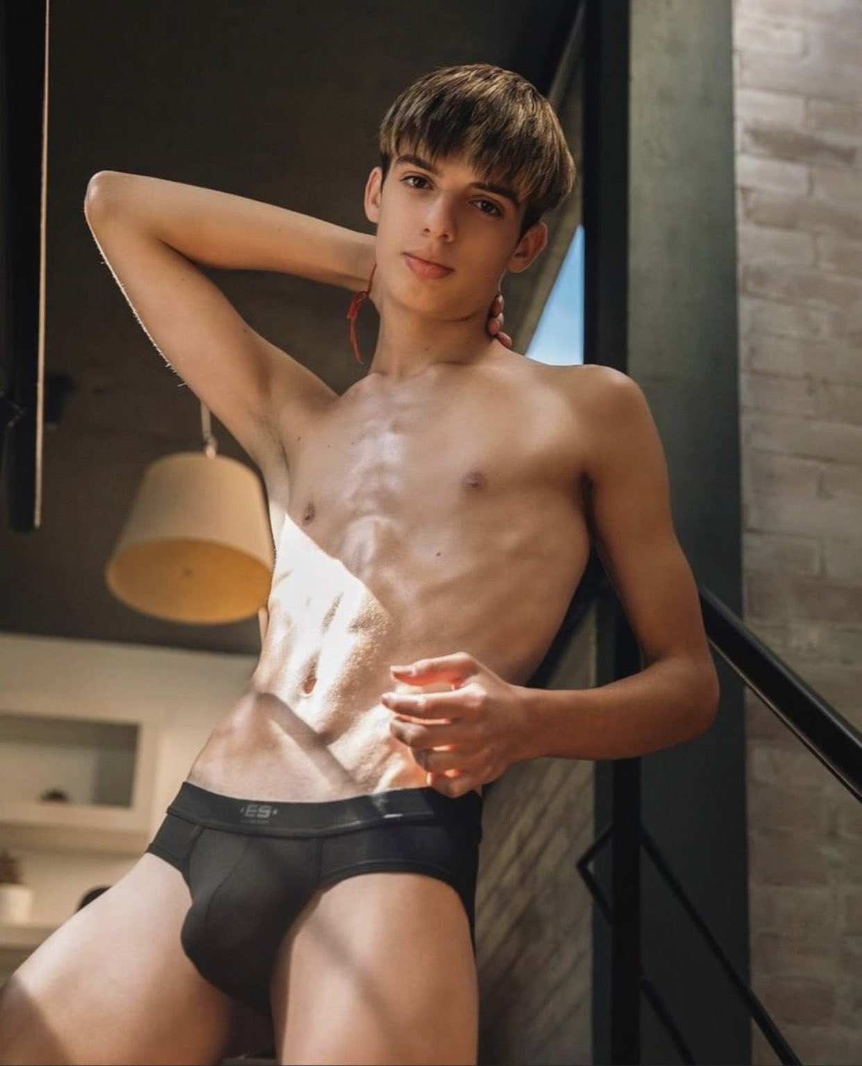 twink-in-underwear.jpeg