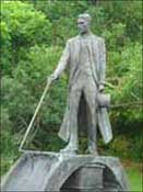 tesla-statue.jpg