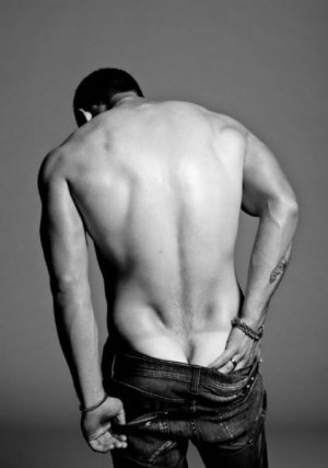 Nick-Jonas-Flaunt-5.jpg