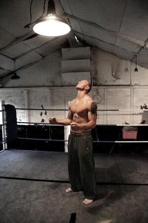 22 Gay-Rugby-Star-Gareth-Thomas-2.jpg