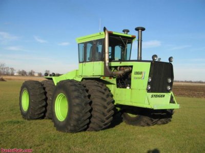 Steiger Cougar.jpg