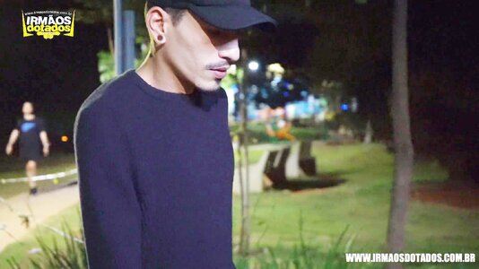 cRUISING-hUNG gUY (3).jpg