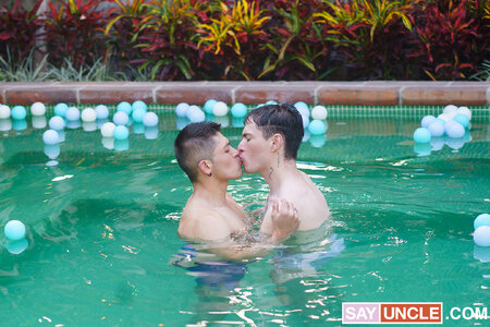 lle0259_Flip (1).jpg