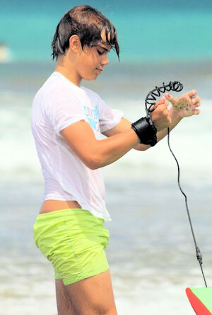 hot-twink-at-beach.jpeg hot-twink-at-beach.jpeg