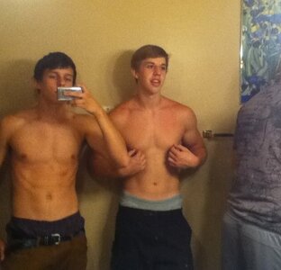 two-cute-guys-college.jpg two-cute-guys-college.jpg