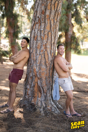 AXEL F SUMNER (1).jpg