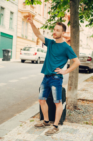 ALEX STR HNTNG (1).jpg