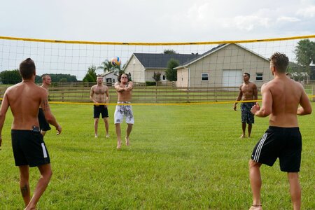 broke-boys-playing-volletball.jpg
