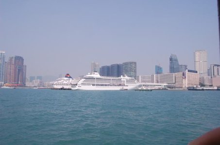 Kowloon from ferry.jpg