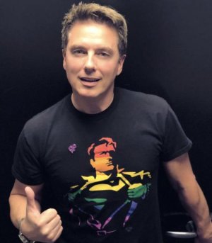 barrowman2.jpg