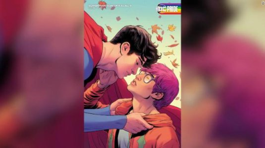 211011124453-03-jon-kent-superman-bisexual-comics-exlarge-169.jpg