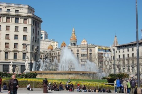 Placa Catalunya - Barcelona.jpg