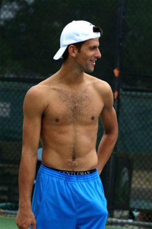 DjokovicKnuckle (1).jpg