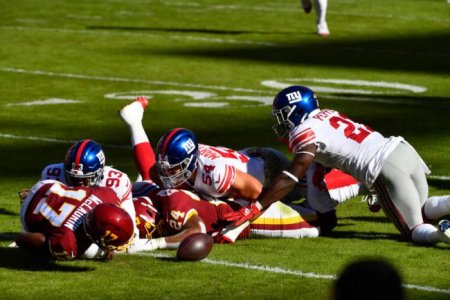 2020-11-08T190257Z_1477471961_MT1USATODAY15177423_RTRMADP_3_NFL-NEW-YORK-GIANTS-AT-WASHINGTON-FO.jpg