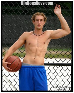 14-shirtless-basketball.jpg