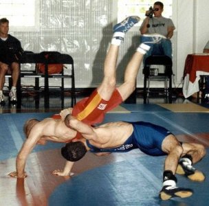 605px-GrecoRomanWrestling3.jpg