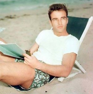 600full-montgomery-clift.jpg