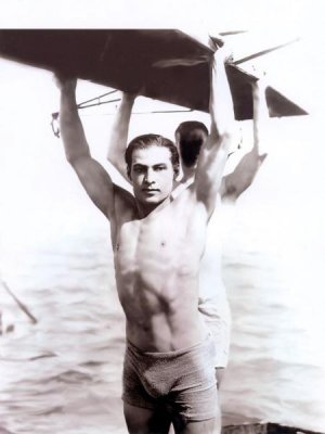 Rudolph-Valentino-silent-movies-13885416-768-1024.jpg