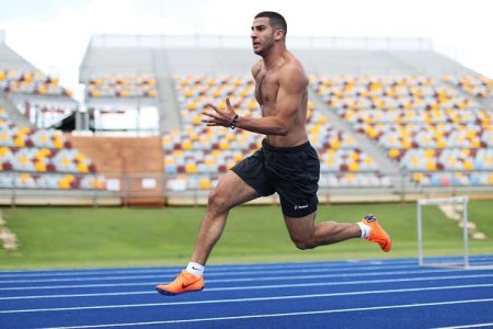 25-Adam-Gemili-Mirror.jpg