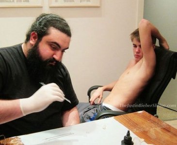 Justin-Bieber-tattoos-04.jpg