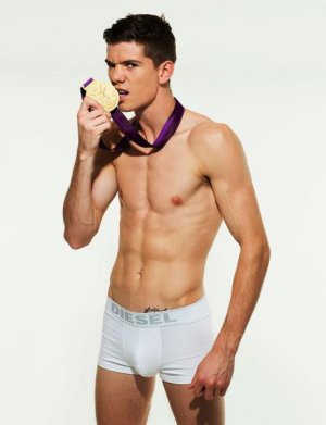 Luke-Campbell-02-Gold-Medal.jpg