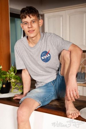 Sam N helping Hand (1).jpg