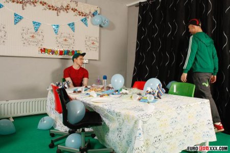 Deacon fucks Milo (1).jpg