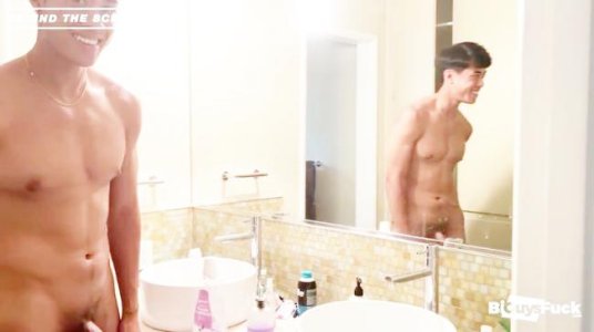 Jaxon fucks David (2).jpg