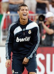 11 Cristiano-Ronaldo-Crotch-Grab-2.jpg