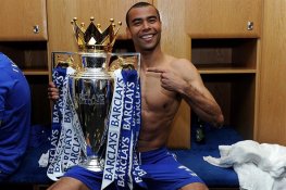 14 Ashley-Cole-1.jpg