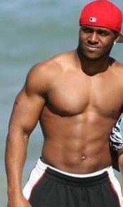 16 Reggie-Bush-2.jpg